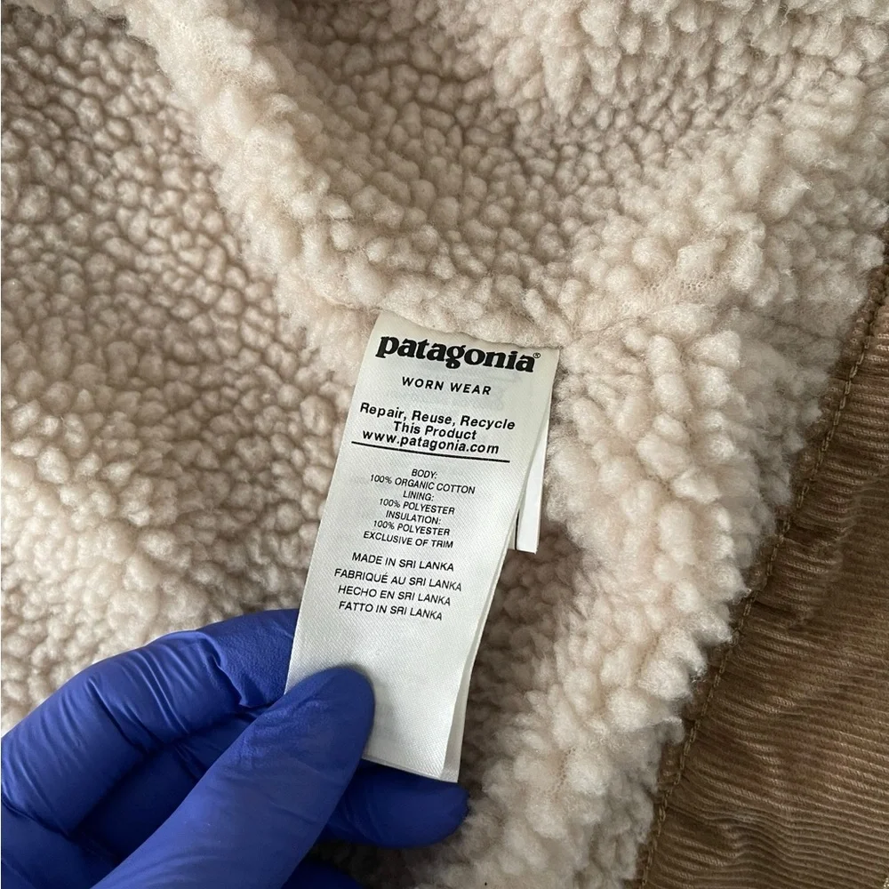 Patagonia Pile-LinedTrucker in a size large - Picture 6 of 10